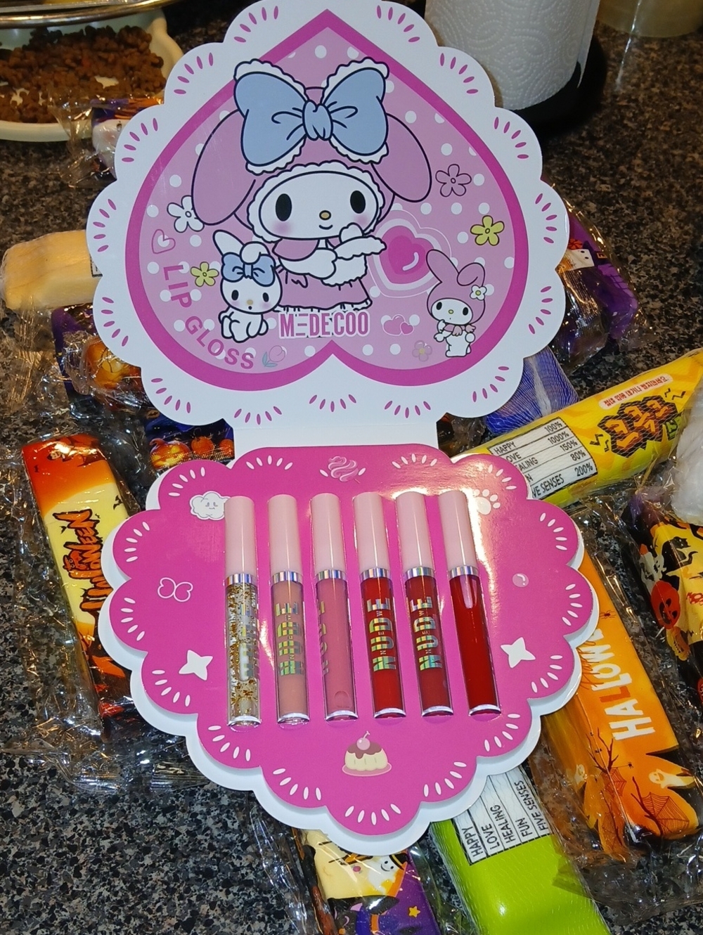 #Sanrio #MyMelody Pink and #LipGloss Set - 6-Piece Party Favor
